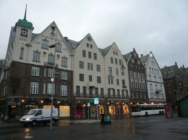 こちらも統一感のある建物。