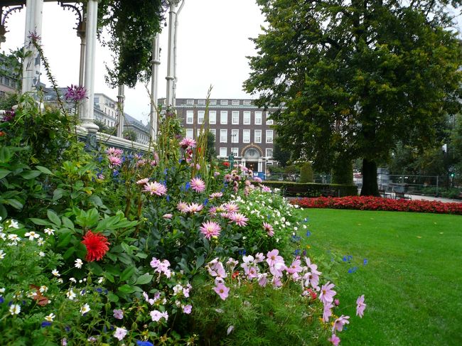 綺麗に手入れされた公園。