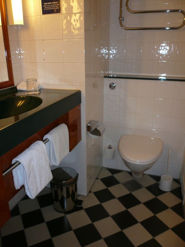 バスルームの色合いも素敵ね。