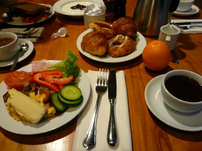 旅も終わりに近付く程食欲が増してきた私です。<br />体調もこの旅のおかげでだいぶ良くなった気がしました。<br /><br />空気と緑と水の力かなぁ。<br /><br />この朝食も大満足！