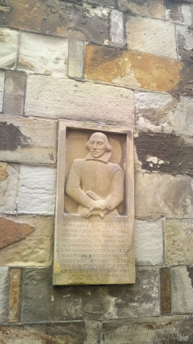 シェイクスピアのレリーフ。