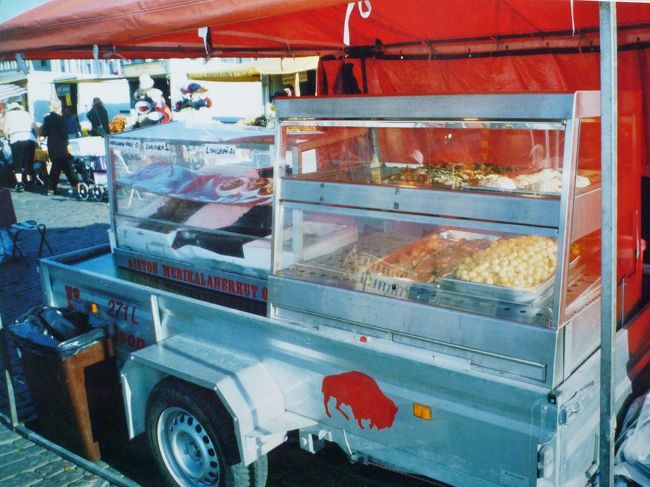 ヘルシンキの街角、マーケット広場。