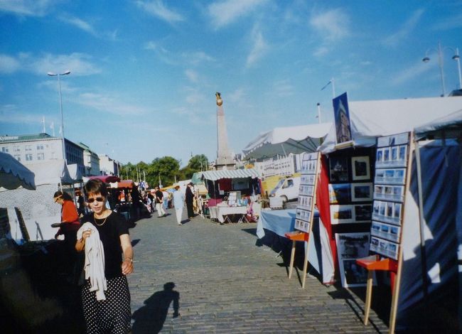 ヘルシンキの街角、マーケット広場。