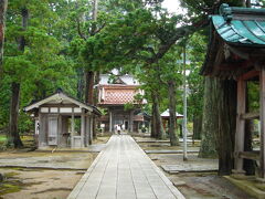 駅跡の前には名前の由来になった曹洞宗のお寺、善宝寺があります。

立派な伽藍配置の禅寺です。