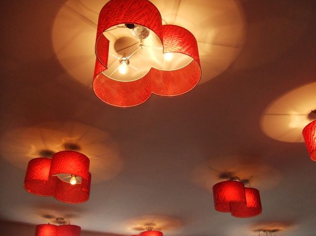 ずいぶん歩いたので、休憩。<br />事前に調べていたカフェです。