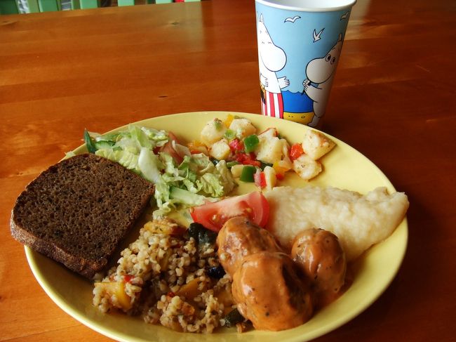 お昼は、Mama's kitchenでバイキングを。<br />何気に美味しかったです。