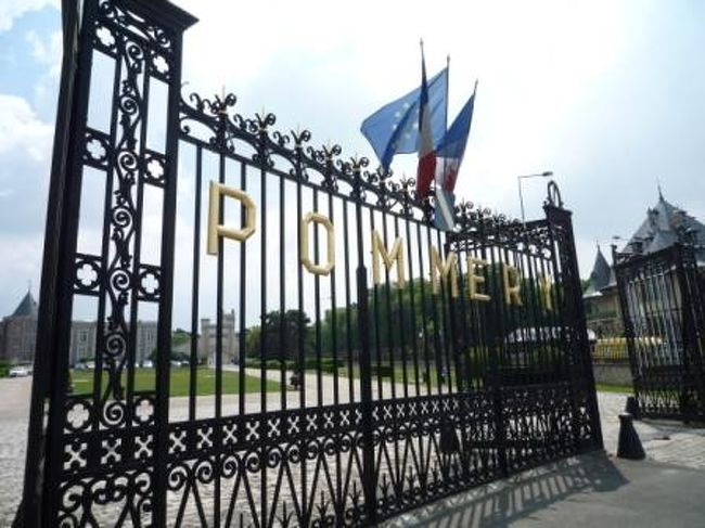 駅から歩くこと約３０分。<br />ふーふー言いながら、ようやく第２のセラーに到着！<br /><br />『Ｖｒａｎｋｅｎ　Ｐｏｍｍｅｒｙ』