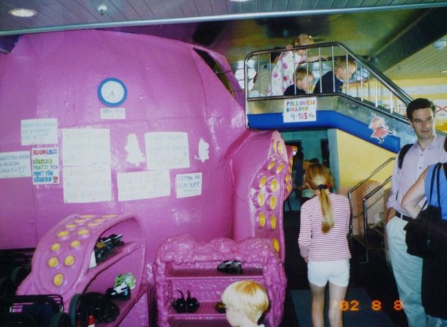 フェリー内、キッズ・ルーム(７階）。