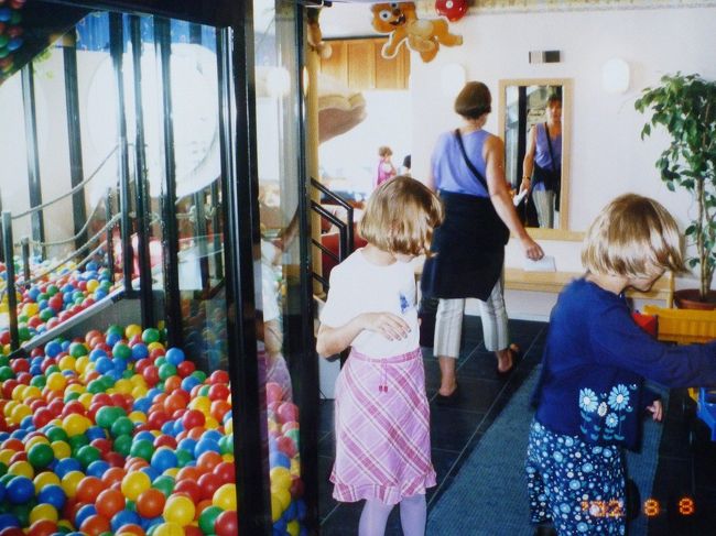 フェリー内、キッズ・ルーム(７階）。