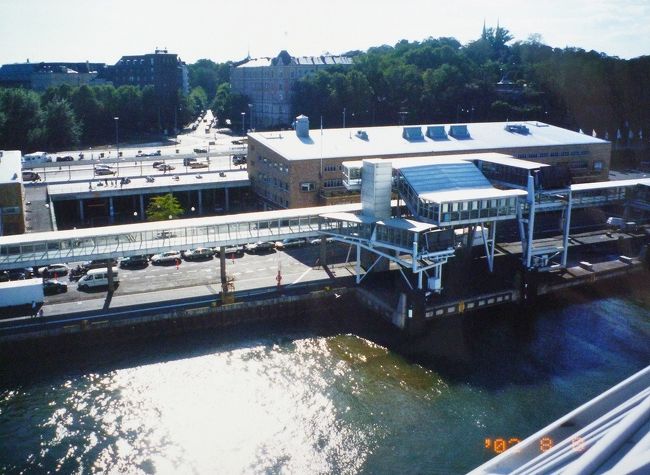 ストックホルムに向けてヘルシンキを出航です。