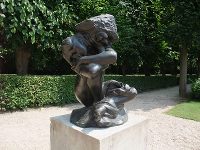 ロダンすごい表現力。まじまじと見る。