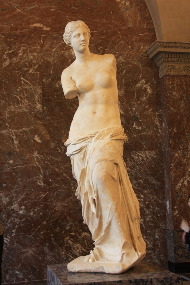 ３時間以上いましたが、広すぎてお目当ての作品がどこにあるのかわからなくて、結局見落としてしまったものも、数多くありました。<br />１週間かけないとじっくり見ることはできないといわれるほどの作品数<br />とにかく広すぎてわかりにくくて、あらかじめお目当ての作品がどこに展示されているのかを調べてみないとだめですね。