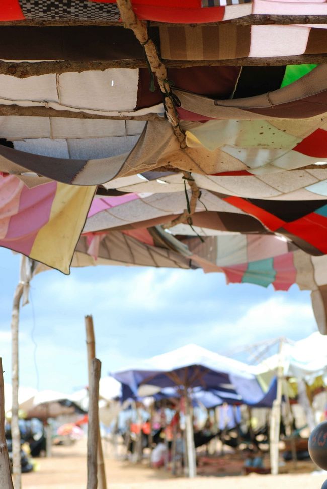 お昼寝後、「西バライ」へ行きました。