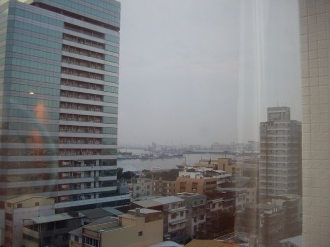 朝方雷が鳴っています<br />やはり０氏の影響か