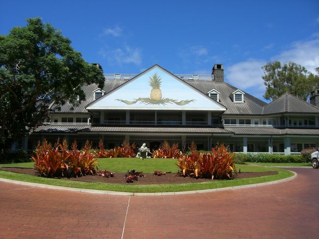 ホテル「フォーシーズンズリゾート　ラナイ、ロッジ　アット　コエレ」に到着です。