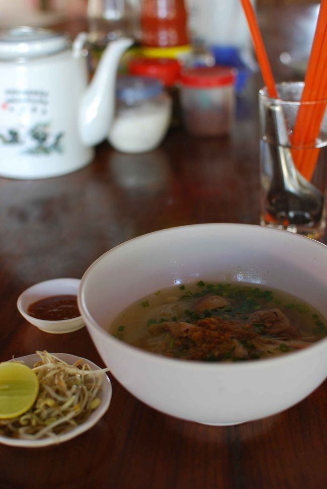 魚のダシがよく効いてる「クイティウ」