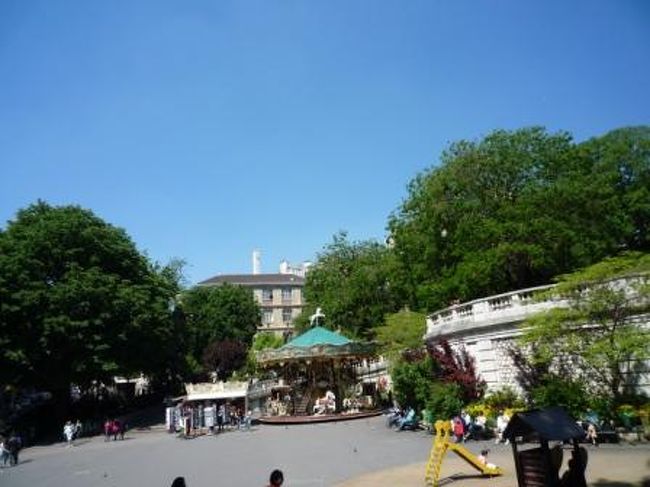 メリーゴーランド、楽しそうだな〜！<br /><br /><br />ここで観光は終了！<br />次は買いに走ります=3