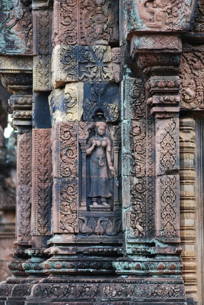 「東洋のモナリザ」と言われるものとは違いますが、美しいテバダー。