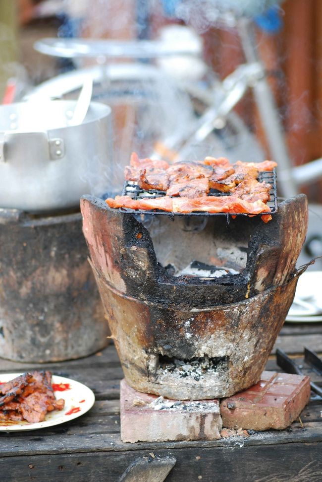 炭火焼の地鶏。