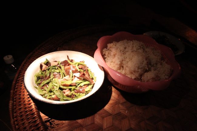 晩御飯。薄味で美味しかったです。<br />電気が無いので、懐中電灯で照らしながら撮ったので<br />あまり綺麗には撮れませんでした。