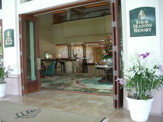 F・マネレのエントランス。