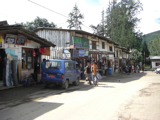 ワンデュ・ポダンの街に来ました！