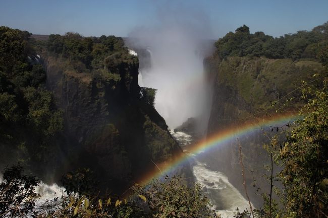 浪花のマダム アフリカへ行く 絶景三都物語 ビクトリアの滝周辺 ジンバブエ の旅行記 ブログ By Madamさん フォートラベル