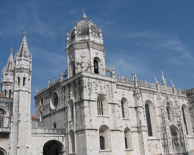 『ジェロニモス修道院』<br /><br />マヌエル1世が1502年に着工し、完成まで長い年月を要しました。