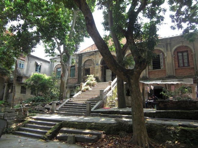 林語堂？<br />おしゃれな建物ですが、ちょっと荒廃しています