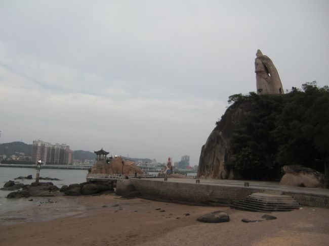 それではさらばコロンス島！