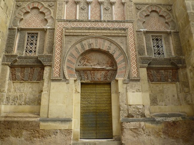 次はメスキータ周辺を散策しました。<br />一気にアラビアンな雰囲気になります。