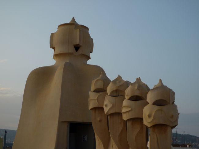 変な建物だな〜と言いつつも、かなりお気に入りだったりします(笑)