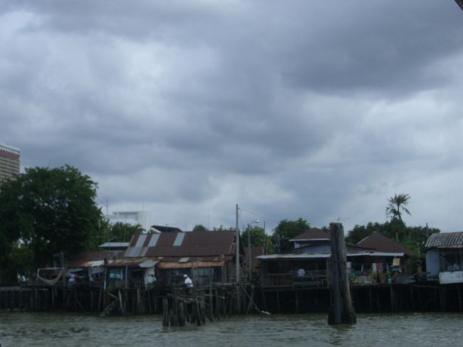 途中、こんな景観も目に入ります。<br />風が気持ち良い。