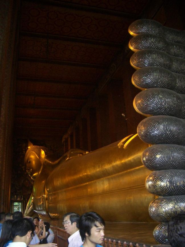 ワットポー。<br />巨大！