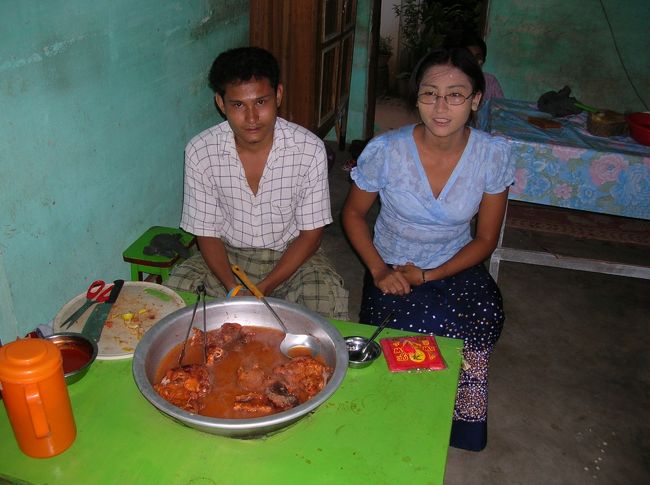 その店の店主と奥さん。