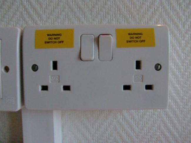 ■■■ ホテル客室 ■■■<br /><br />コンセント