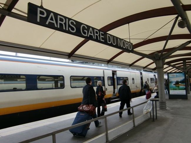 パリ北駅に到着。<br />初フランスだぁ〜♪