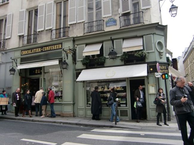 行きたかったお店。<br /><br />『RADULEE（ラデュレ）』