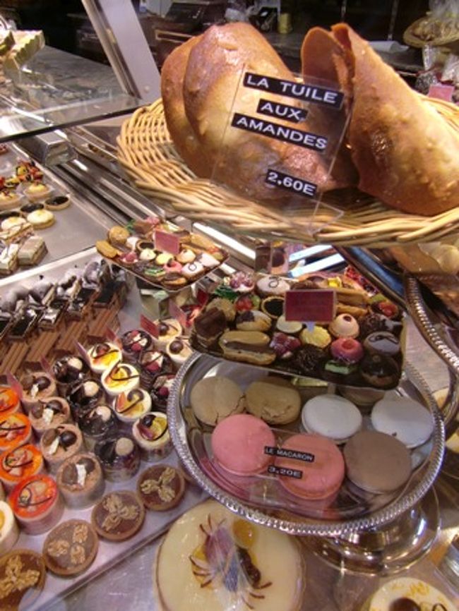 こんなウィンドウを見るたびに足が止まります（笑）