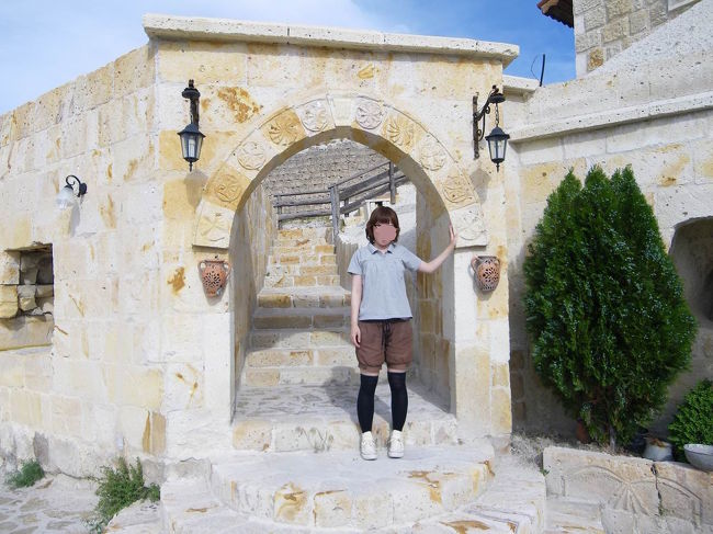 暗くなる前に、屋上を見てみたいね〜ってことで、ここから屋上に向かう。<br />この上にも部屋があって、そこはおそらくスイートルームだと思います。<br />一番最高の景色だから♪♪♪