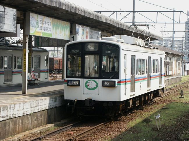 ➛近江鉄道は、地元では「ガチャコン電車」と呼ばれて親しまれ、現在では比較的若い世代を中心に「ガチャ」の愛称で呼ばれているそうで、のどかな田園地帯を走行する姿に郷愁を覚えます。<br />➛近江鉄道<br />