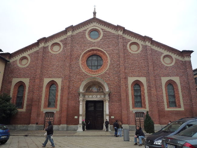 スフォルツァ城からほど近いところにレオナルド・ダ・ヴィンチの壁画「最期の晩餐」があるサンタ・マリア・デッレ・グラツィエ教会があります。「最期の晩餐」は完全予約制で今回は断念しました。