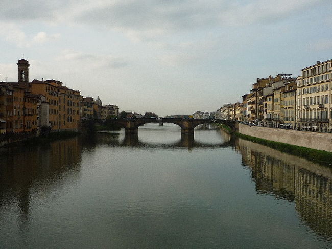 アルノ川にかかる橋。