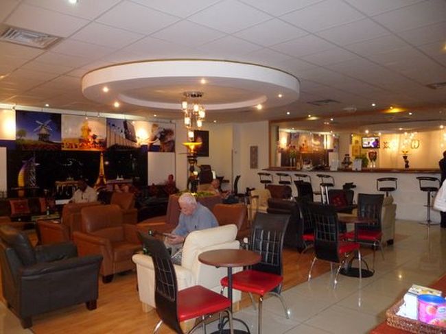 ラウンジの中。　アビアンスが経営しています。