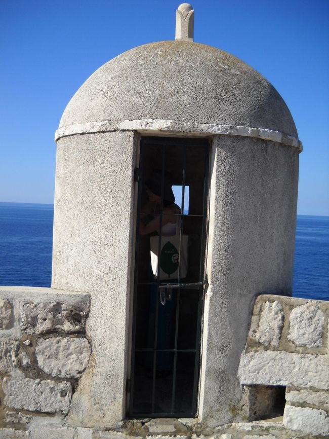 これ何？牢屋？それとも見張り小屋？