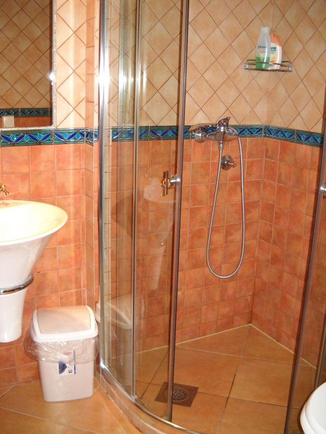 シャワールームも完備。