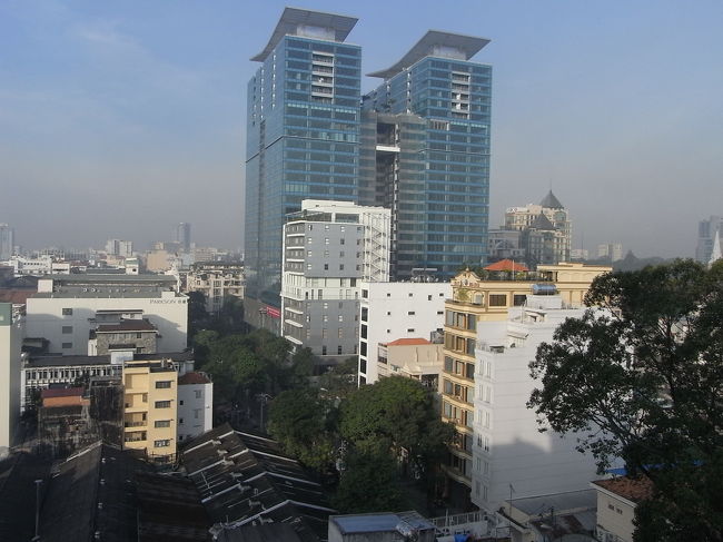 パークハイアット・サイゴン方面。