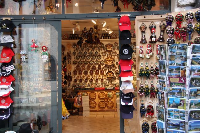 ザンクト･ウォルフガングの街並み　その3<br /><br />お土産は選んで買う時間はないので、写真で我慢した。