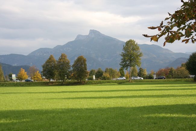 登山電車で登る山が遠くに見える。<br /><br />一面の緑に癒される。