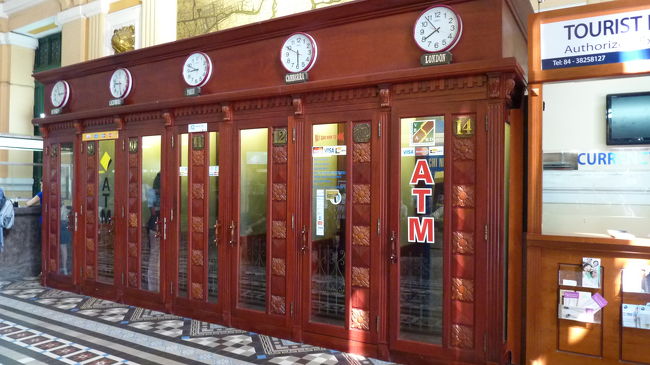 木造りのATMBOXも趣がありますね。